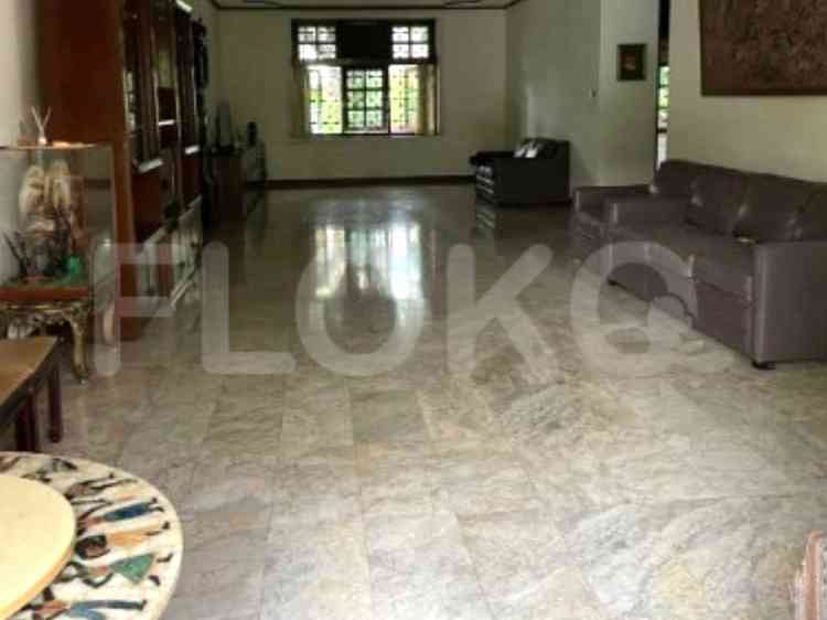 400 sqm, 5 BR house for sale in Jalan Banyuwangi, Menteng 2