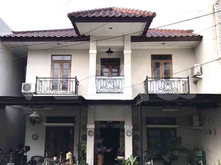 160 sqm, 4 BR house for sale in Jatiwaringin, Pondok Gede 1