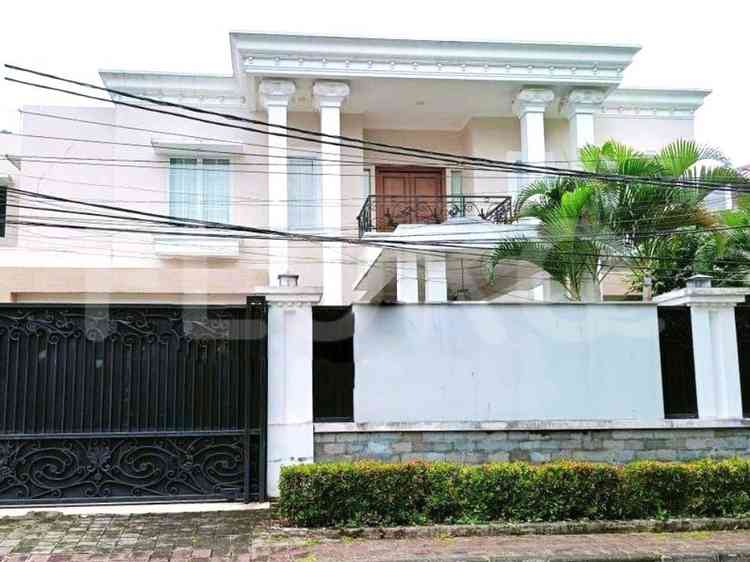 700 sqm, 6 BR house for sale in Jalan Purwakarta, Menteng 1