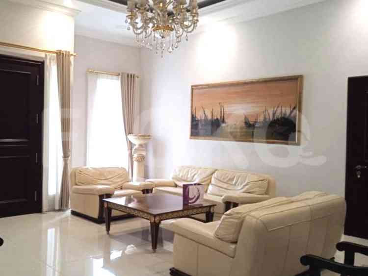 700 sqm, 6 BR house for sale in Jalan Purwakarta, Menteng 3