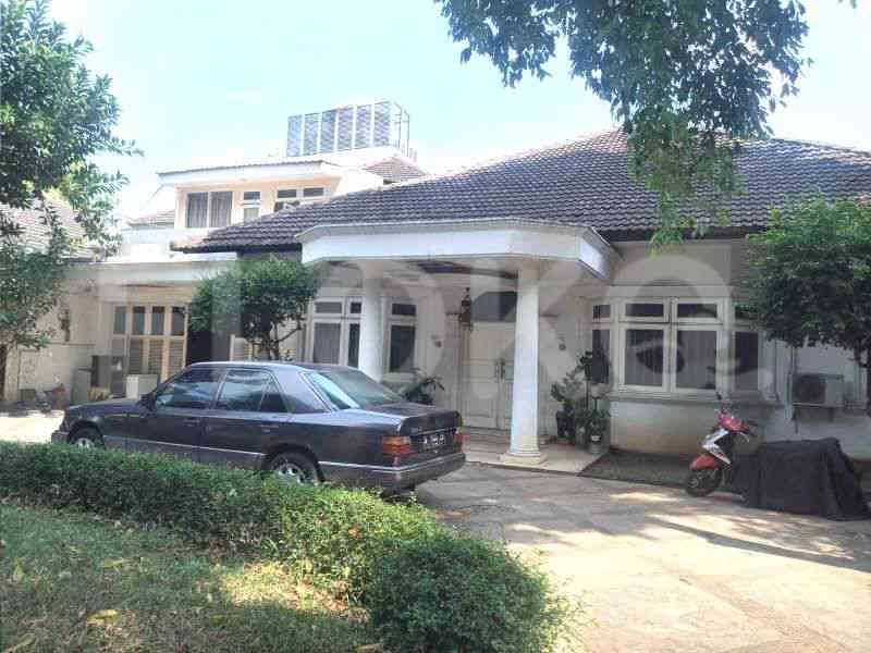 Dijual Rumah 7 BR, Luas 600 m2 di Jl. Teuku Umar, Menteng 1