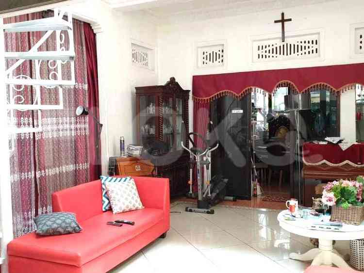 Dijual Rumah 5 BR, Luas 800 m2 di Jl. Yusuf Adiwinata, Menteng 3