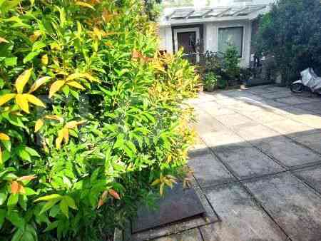 400 sqm, 5 BR house for sale in Jl HOS Cokroaminoto, Menteng 4