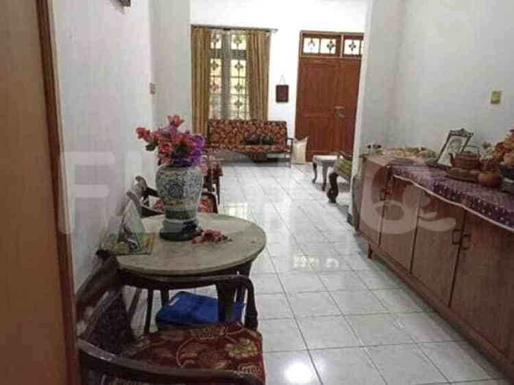 Dijual Rumah 4 BR, Luas 252 m2 di Jl. Dempo, Menteng 4