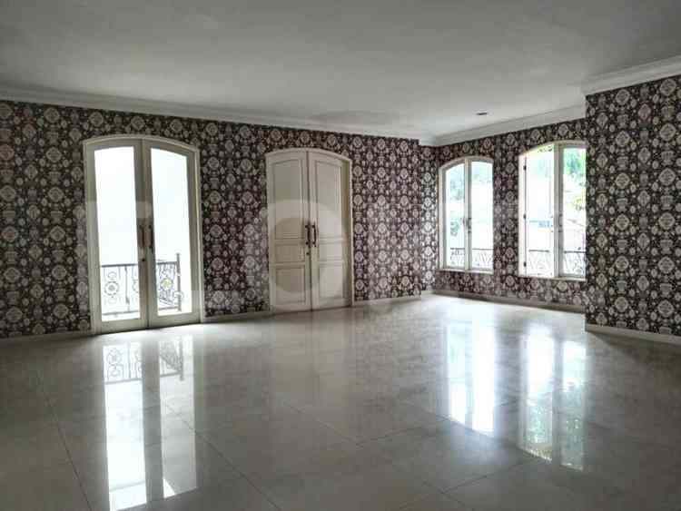 640 sqm, 8 BR house for sale in Jl. Menteng Raya, Menteng 3