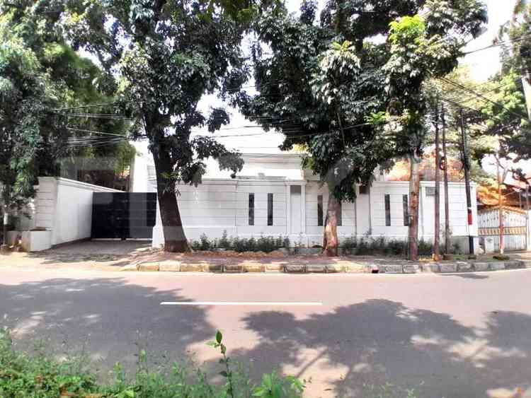 Dijual Rumah 6 BR, Luas 500 m2 di Jl. Cimahi, Menteng 10