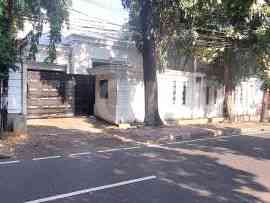 Dijual Rumah 6 BR, Luas 500 m2 di Jl. Cimahi, Menteng 11