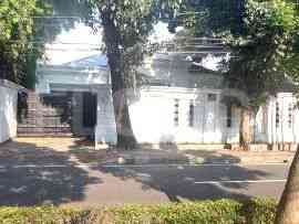 Dijual Rumah 6 BR, Luas 500 m2 di Jl. Cimahi, Menteng 9