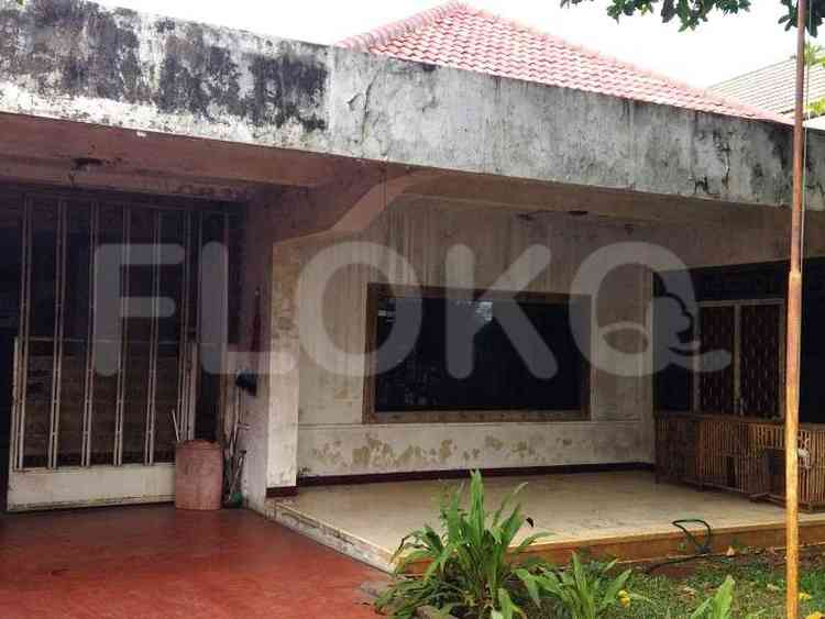 Dijual Rumah 4 BR, Luas 300 m2 di Jl. Madiun, Menteng 1