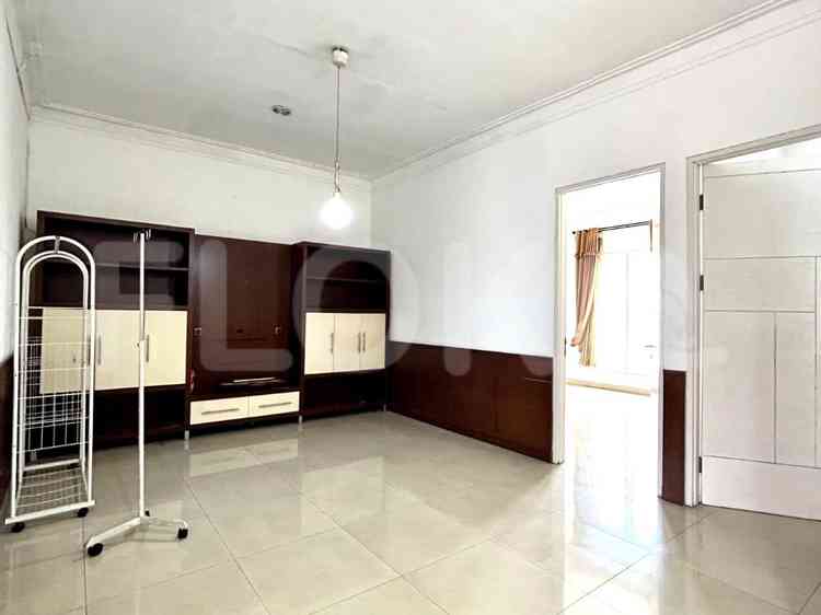 Disewakan Rumah 4 BR, Luas 250 m2 di Tebet, Tebet 4