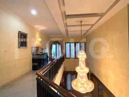 Dijual Rumah 7 BR, Luas 548 m2 di Jl. Mendut, Menteng 2