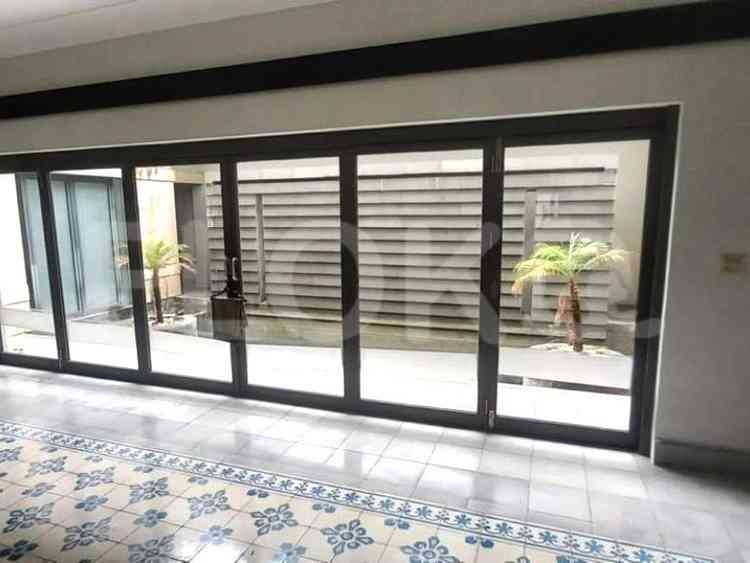 389 sqm, 5 BR house for sale in Jl. Hj. Agus Salim, Menteng 1