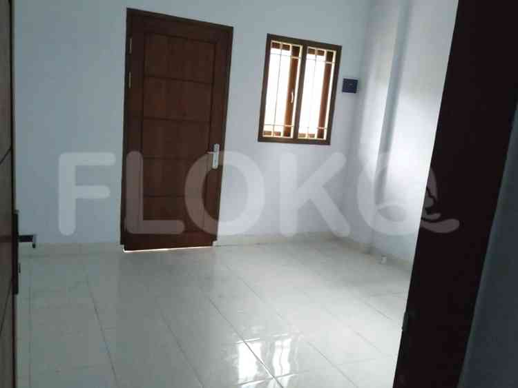 Dijual Rumah 2 BR, Luas 84 m2 di Tanah Sereal, Glodok 3