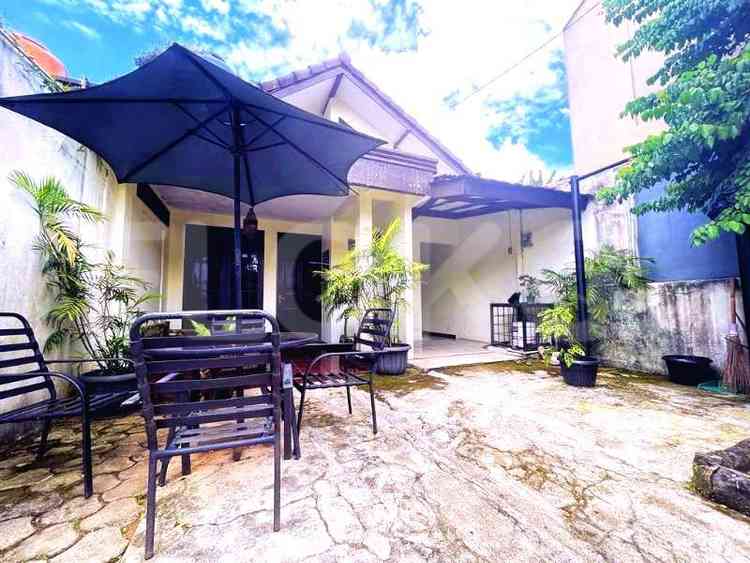 Dijual Rumah 4 BR, Luas 120 m2 di Jl. Taman Sari 1, Cilandak 1