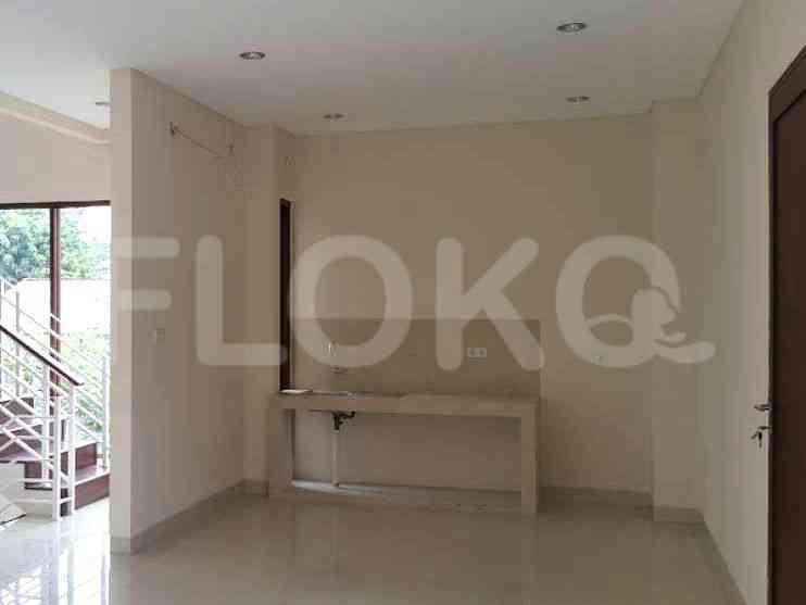 Dijual Rumah 3 BR, Luas 300 m2 di Jl. Karang Tengah I, Cilandak 8