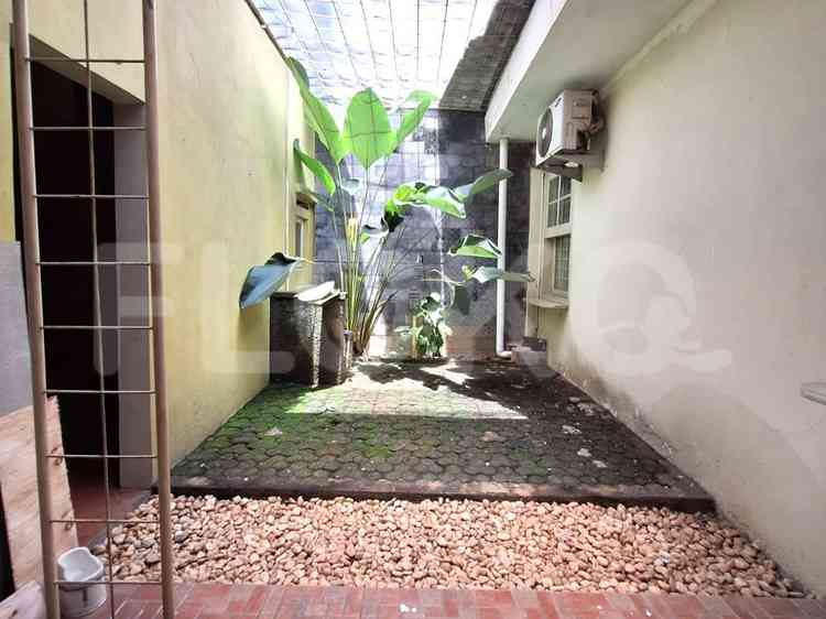 Dijual Rumah 2 BR, Luas 150 m2 di Lebak Lestari, Lebak Bulus 5