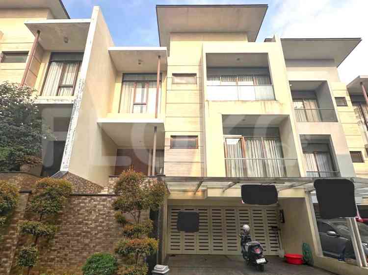 Dijual Rumah 3 BR, Luas 240 m2 di Modern Graha Raya, Alam Sutera 1