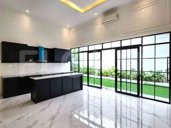 400 sqm, 5 BR house for sale in Jl. Wijaya Kusuma, Cilandak 4