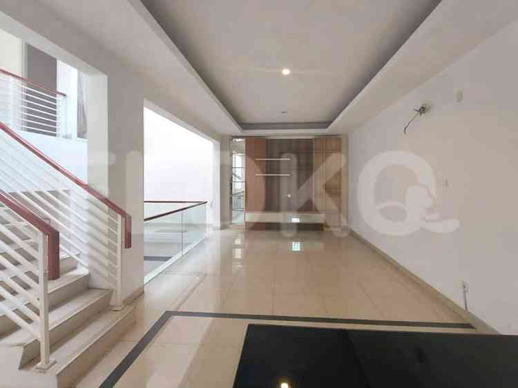 237 sqm, 4 BR house for sale in Bintaro Jaya, Bintaro 3