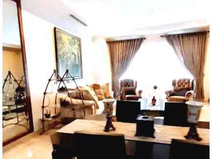 156 sqm, 34th floor, 3 BR apartment for sale in Grogol 5