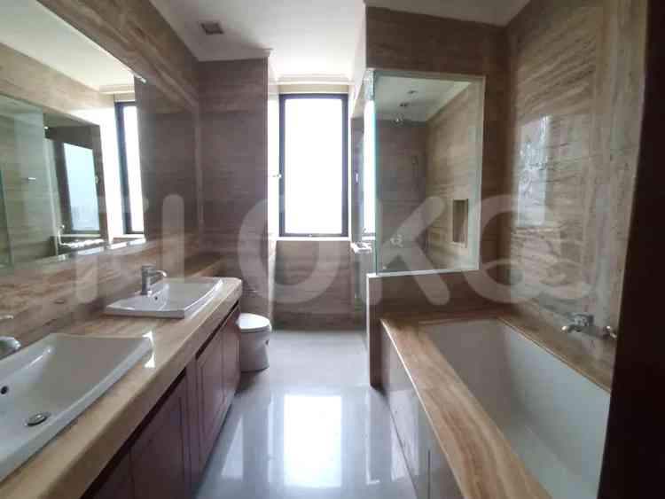 153 sqm, 29th floor, 2 BR apartment for sale in Senopati 2