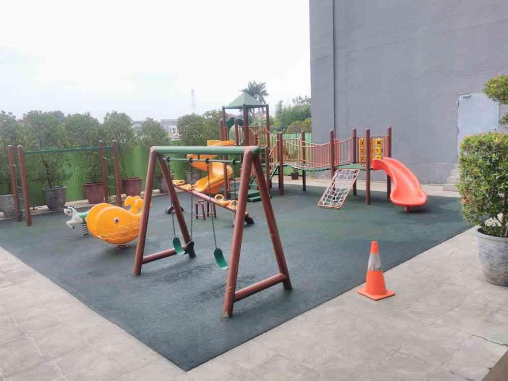 Playground Nifarro Park