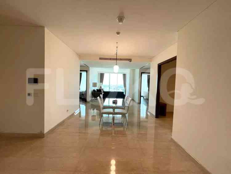 175 sqm, 25th floor, 2 BR apartment for sale in Gandaria 2