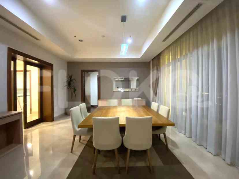 385 sqm, 21st floor, 4 BR apartment for sale in Kebayoran Baru 8