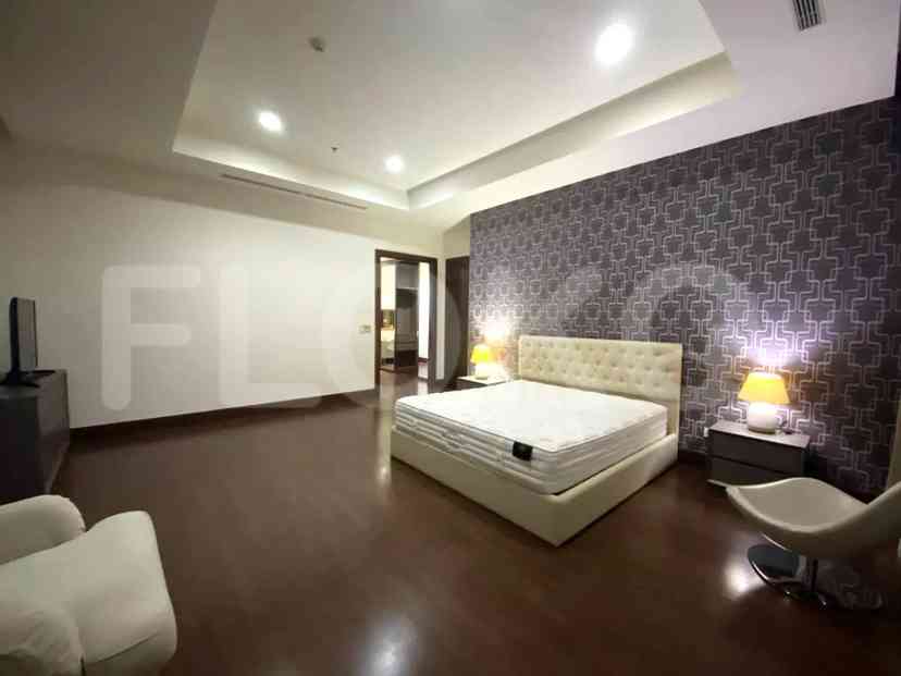 385 sqm, 21st floor, 4 BR apartment for sale in Kebayoran Baru 3