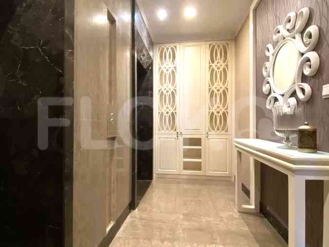 180 sqm, 19th floor, 3 BR apartment for sale in Kebayoran Baru 5