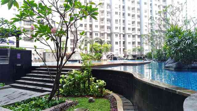 Sewa Apartemen Royal Mediterania Garden Residence