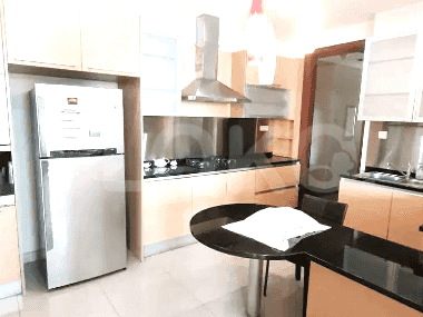 Dijual Apartemen 2 BR, Lantai 2, Luas 235 m2 di Tanah Abang 3