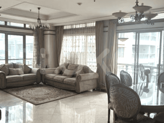 170 sqm, 10th floor, 3 BR apartment for sale in Kuningan 5