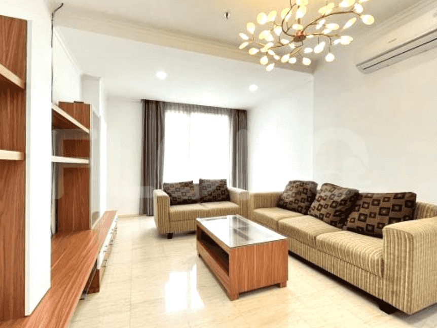 Dijual Apartemen 3 BR, Lantai 6, Luas 130 m2 di Sudirman 3