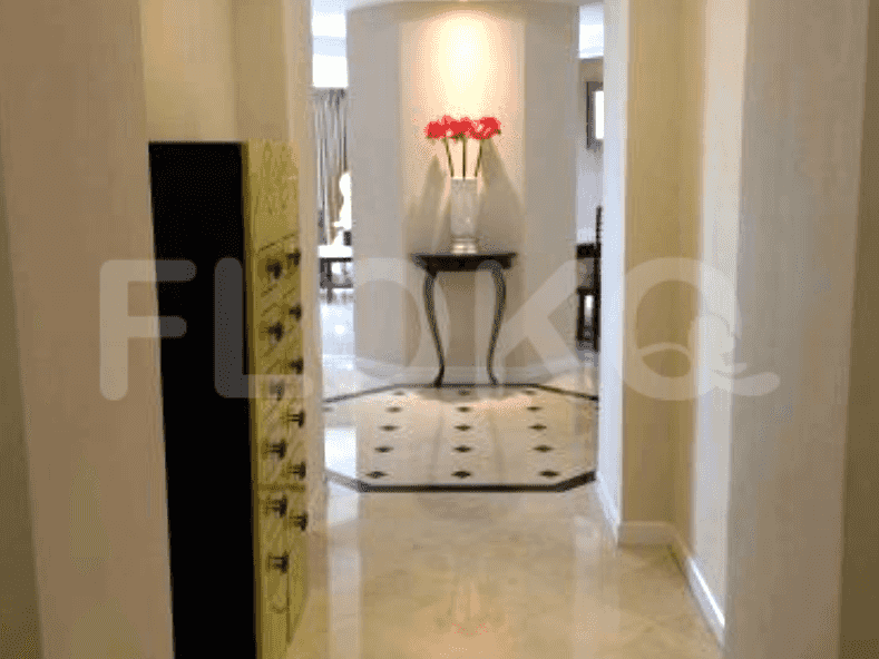 Dijual Apartemen 3 BR, Lantai 9, Luas 170 m2 di Kebayoran Lama 1