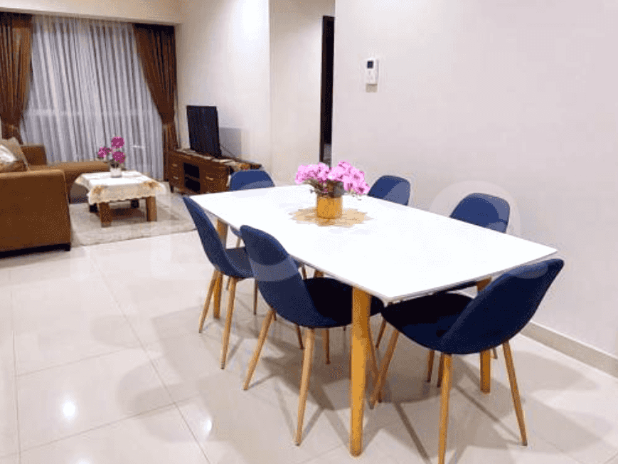 Dijual Apartemen 2 BR, Lantai 21, Luas 76 m2 di Gandaria 2