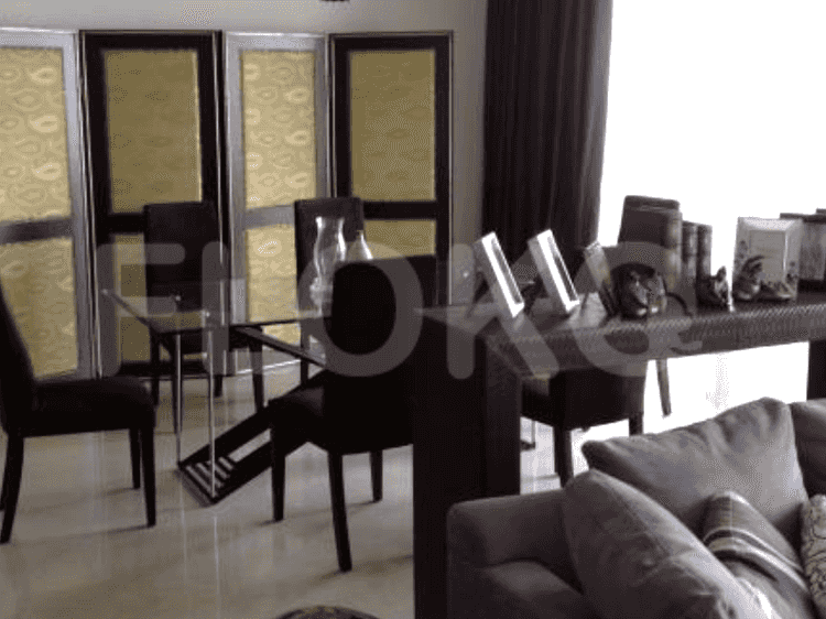 Dijual Apartemen 2 BR, Lantai 7, Luas 190 m2 di Mampang Prapatan 3