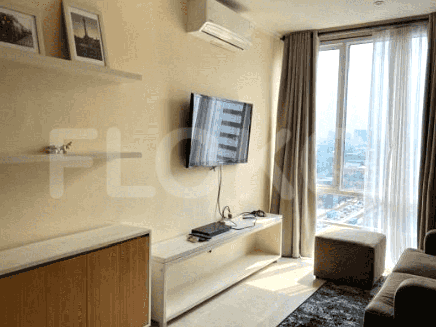 Dijual Apartemen 2 BR, Lantai 12, Luas 70 m2 di Sudirman 2