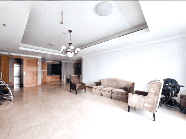 225 sqm, 32nd floor, 2 BR apartment for sale in Menteng 3