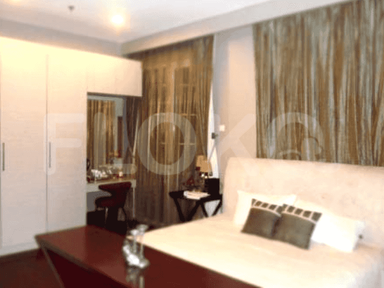 Dijual Apartemen 3 BR, Lantai 8, Luas 200 m2 di Gatot Subroto 3