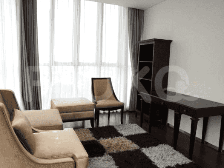 303 sqm, 18th floor, 3 BR apartment for sale in Kemang 3