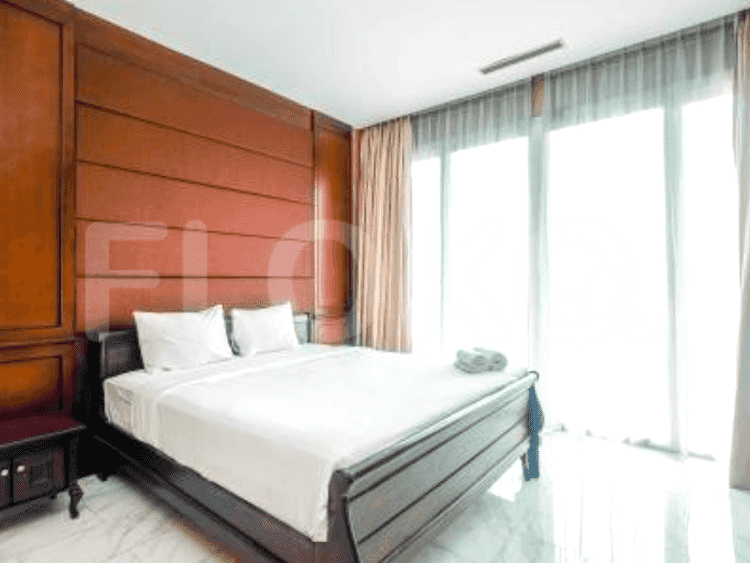 305 sqm, 3rd floor, 3 BR apartment for sale in Mampang Prapatan 1