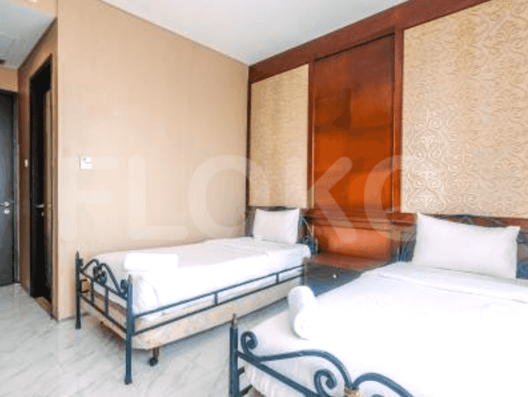 305 sqm, 3rd floor, 3 BR apartment for sale in Mampang Prapatan 4