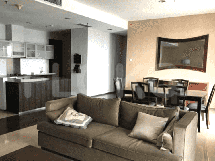 190 sqm, 3rd floor, 3 BR apartment for sale in Kemang 3