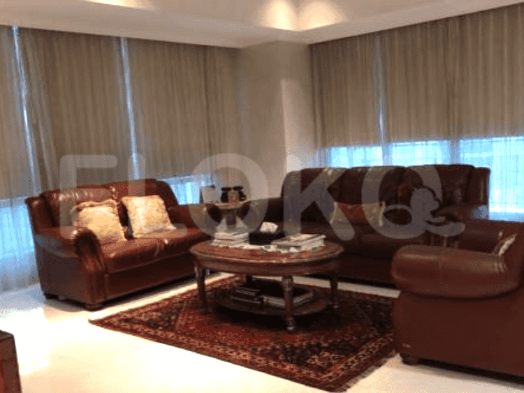 467 sqm, 19th floor, 4 BR apartment for sale in Sudirman 4