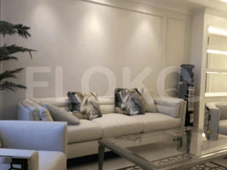 178 sqm, 32nd floor, 3 BR apartment for sale in Kuningan 6