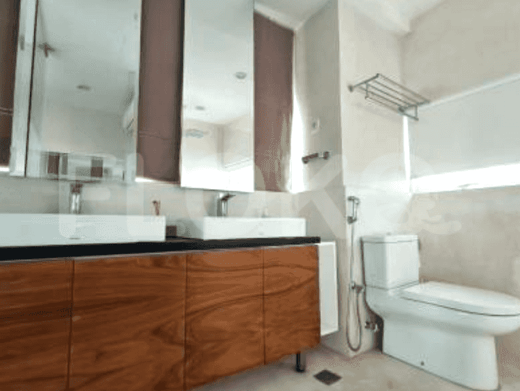 94 sqm, 5th floor, 2 BR apartment for sale in Kebayoran Lama 4