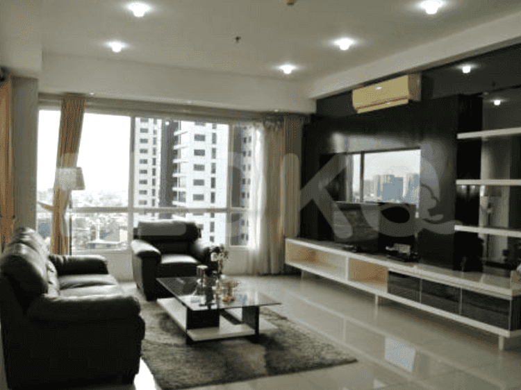 138 sqm, 10th floor, 3 BR apartment for sale in Kebayoran Lama 6