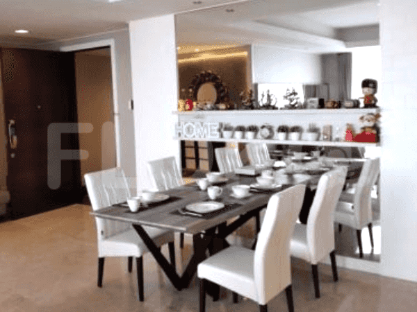 182 sqm, 32nd floor, 3 BR apartment for sale 2