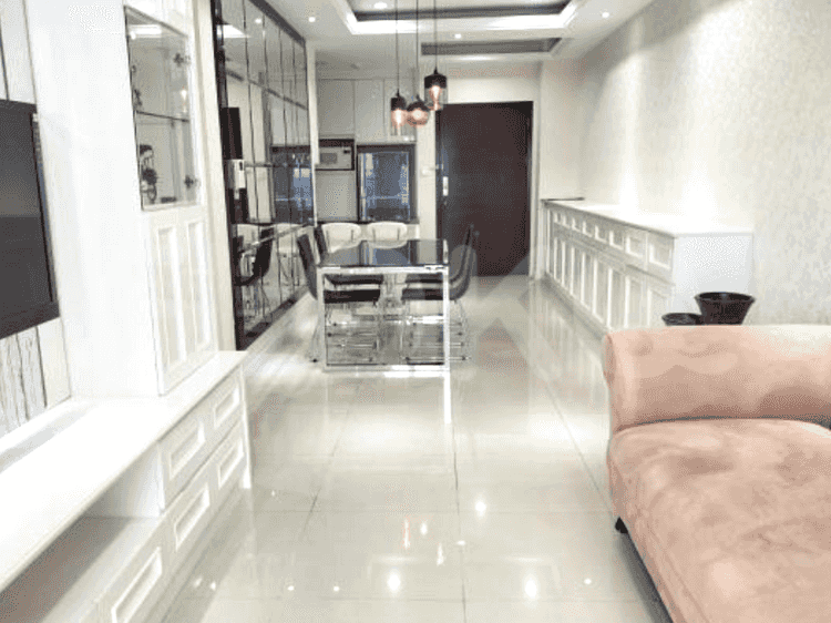 Dijual Apartemen 3 BR, Lantai 7, Luas 117 m2 di Gandaria 1